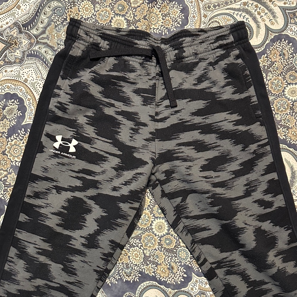 Under Armour Kids' Black and Gray Patterned Joggers
